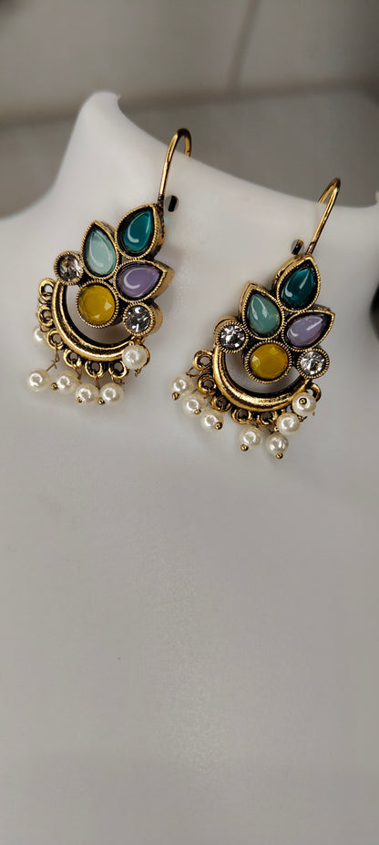 Royal Glow Earring
