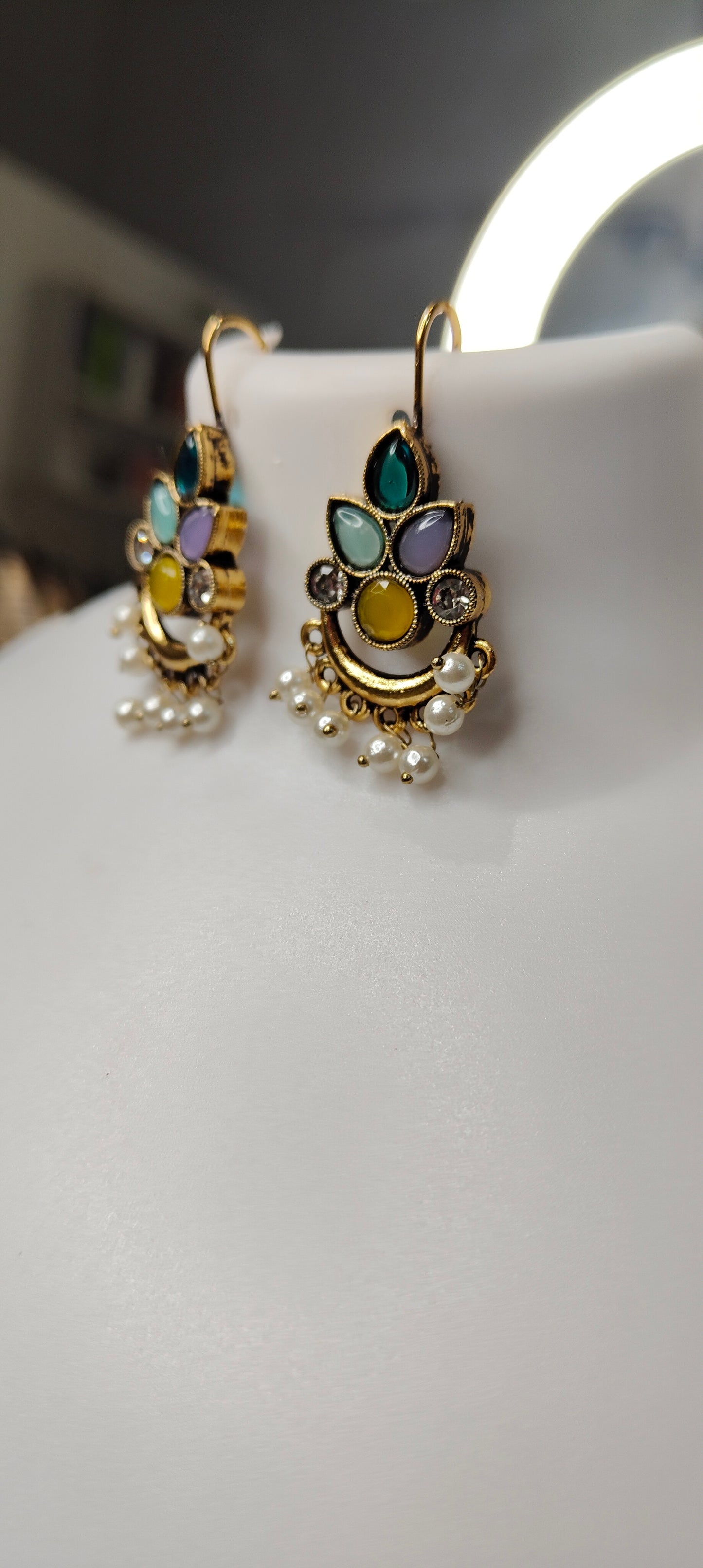 Royal Glow Earring
